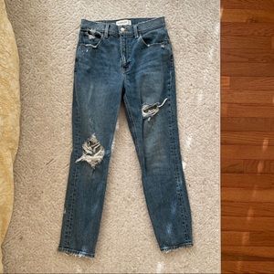 ABERCROMBIE high-waisted distressed mom jeans